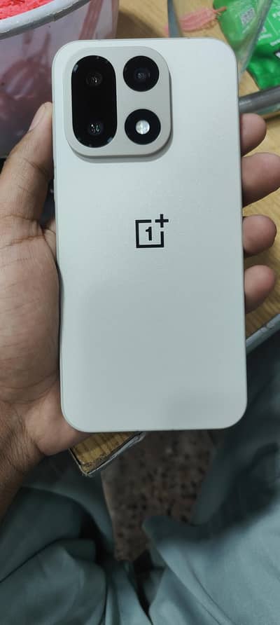 One Plus 15