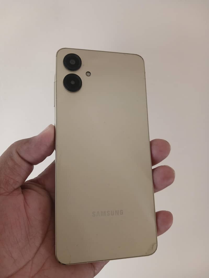 Samsung Mobile A06 0