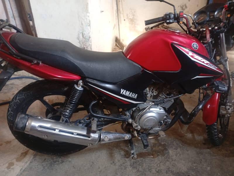 yBR125 2