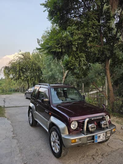 Mitsubishi Pajero Junior 1996