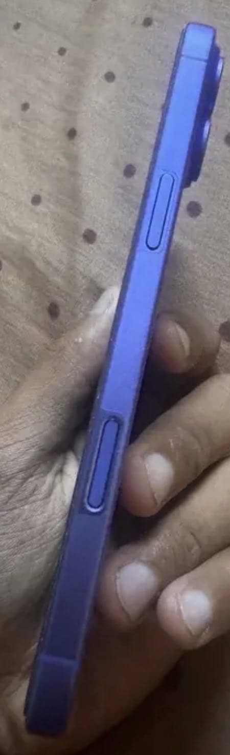 Apple iPhone 16 Plus 2