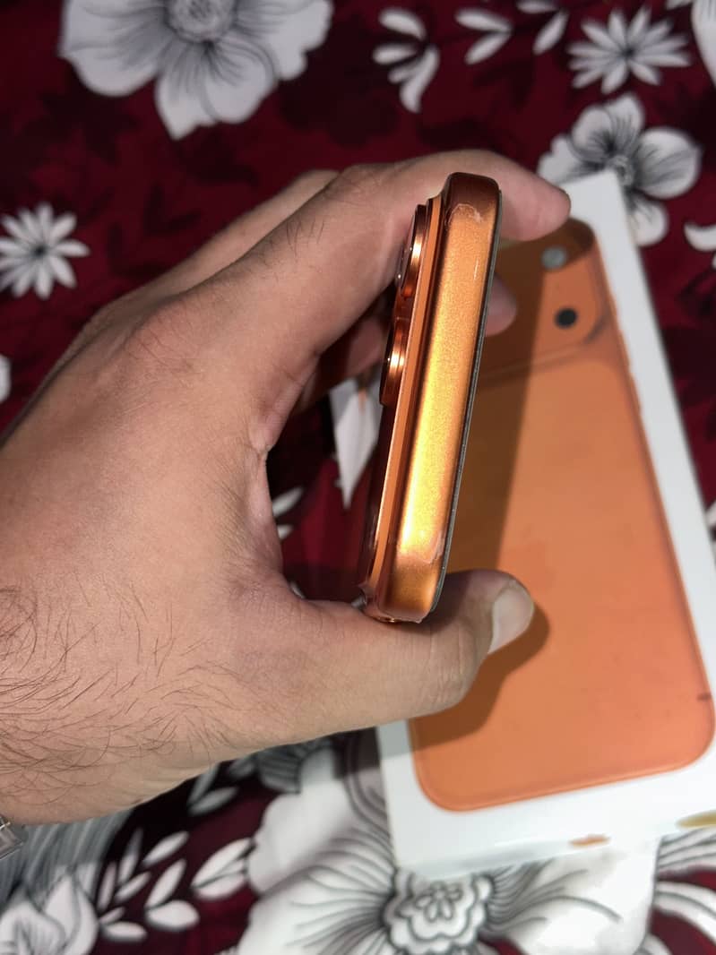 Apple iPhone 17 Pro Max 2