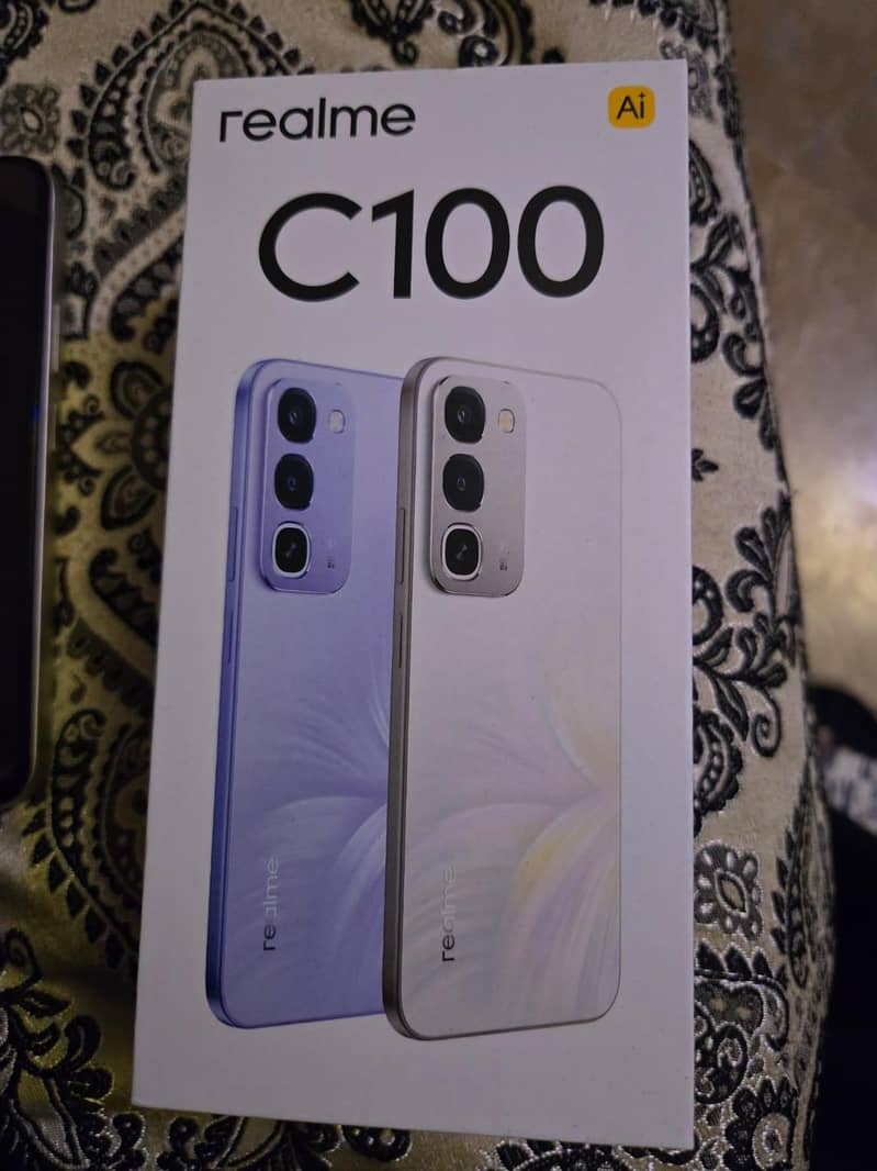 Realme C100 0