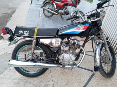 Honda CG 125 model (2004) in mint condition