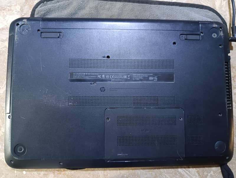 HP 17" 3