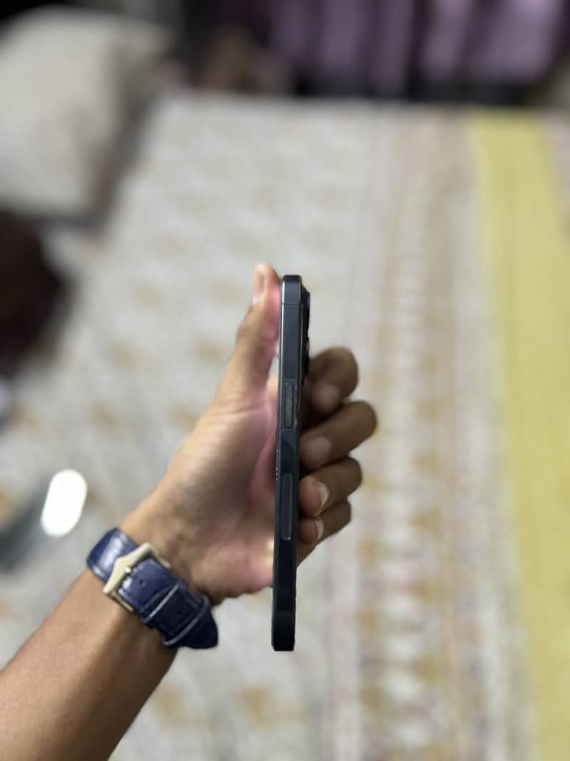 Apple iPhone 15 Pro 5