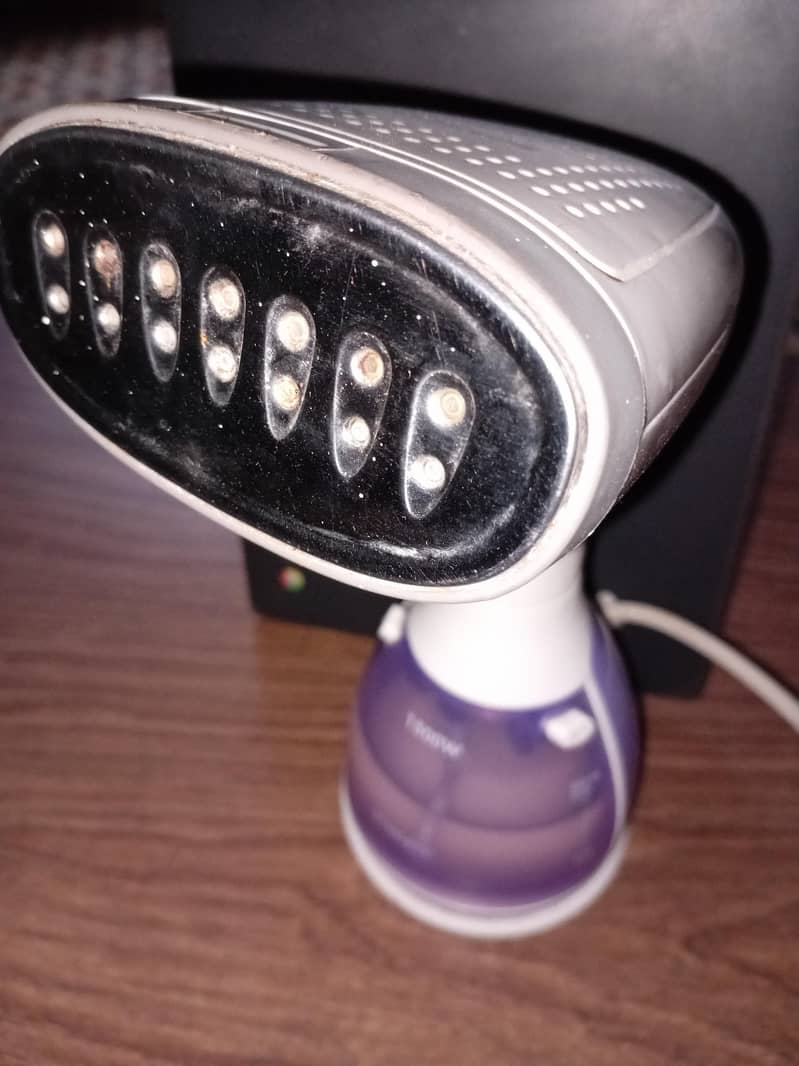 scarlet handheld streamer 2