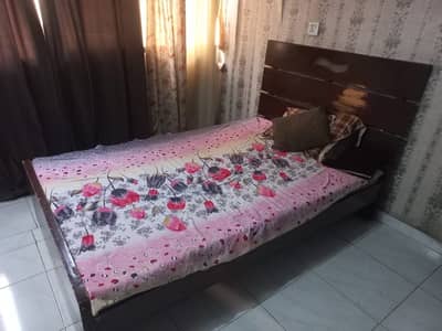 Single Bed Without mattress