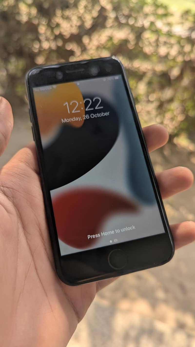 Apple iPhone 7 6