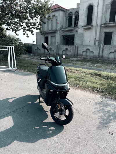 Evee s1