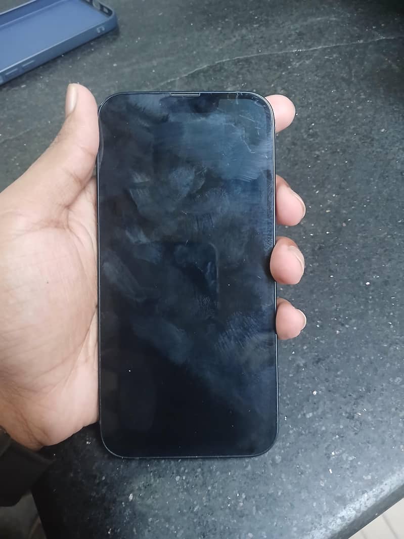 Apple iPhone 13 1