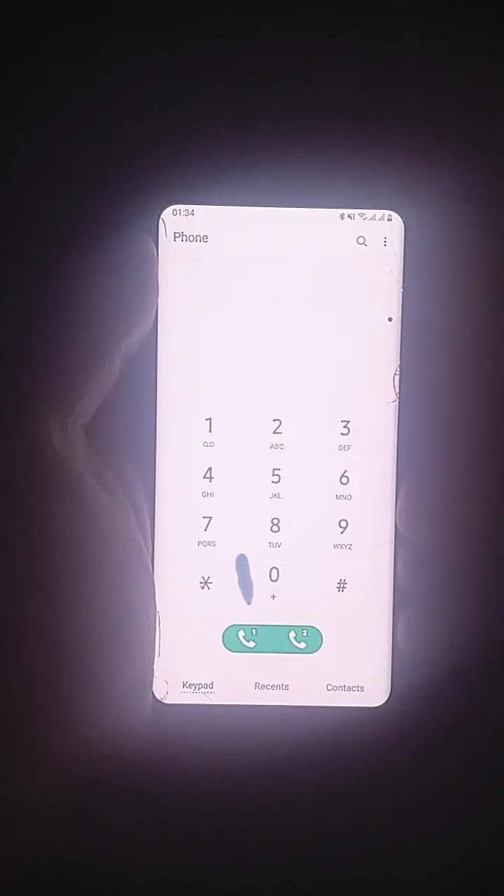 Samsung Mobile S8 Plus 4