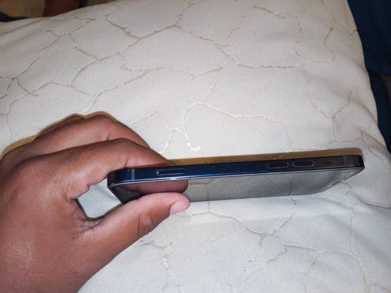 iPhone 12 64GB Blue | 85% Battery Health | Non-PTA 2