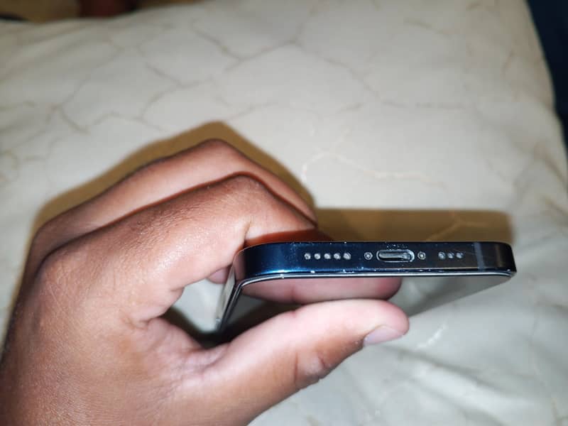 iPhone 12 64GB Blue | 85% Battery Health | Non-PTA 3
