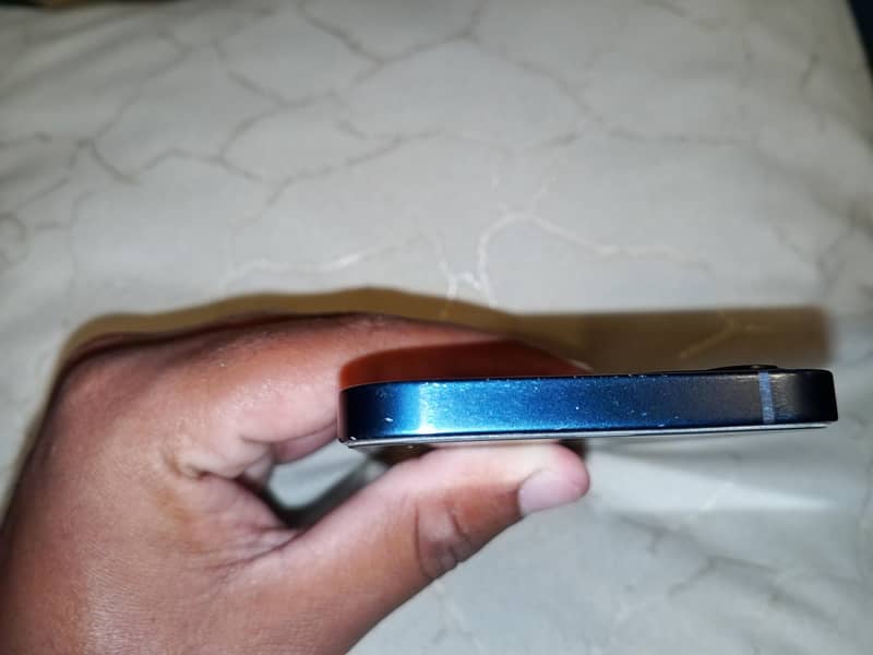 iPhone 12 64GB Blue | 85% Battery Health | Non-PTA 4