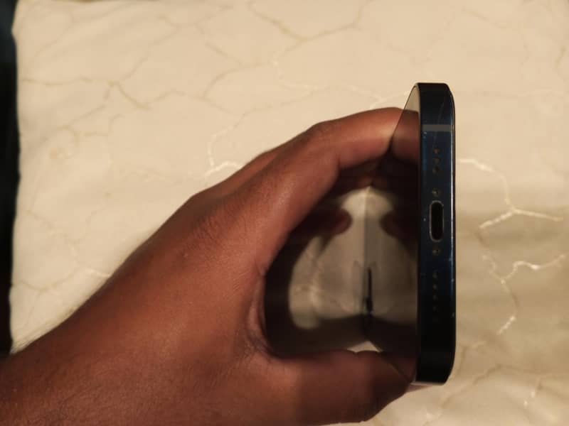 iPhone 12 64GB Blue | 85% Battery Health | Non-PTA 6