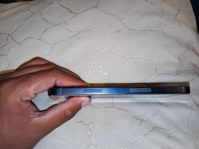 iPhone 12 64GB Blue | 85% Battery Health | Non-PTA 10