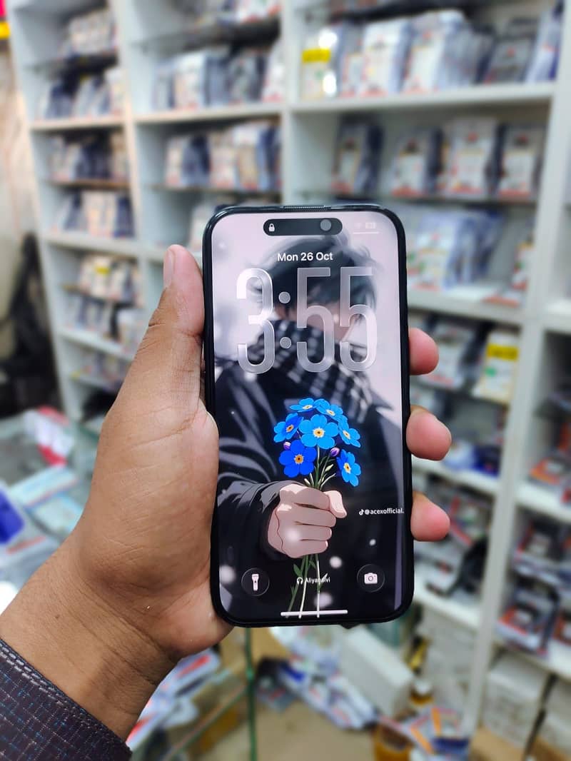 Apple iPhone 16 0