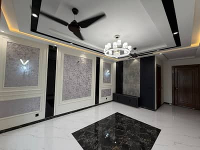 10 Marla Brand New House Available For Rent