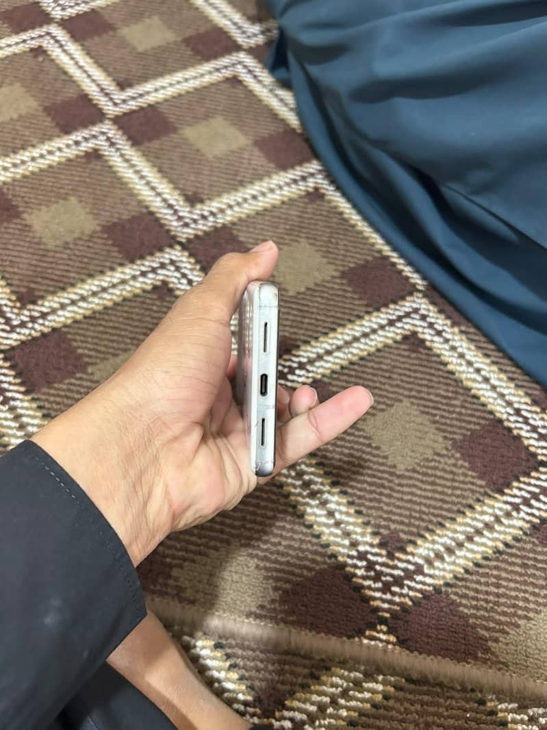 Google Pixel 7 4