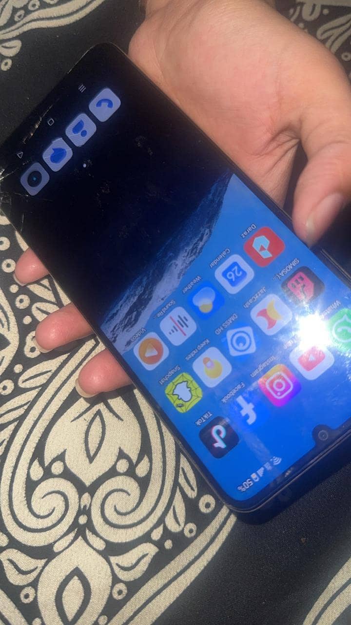 realme  C 63 1