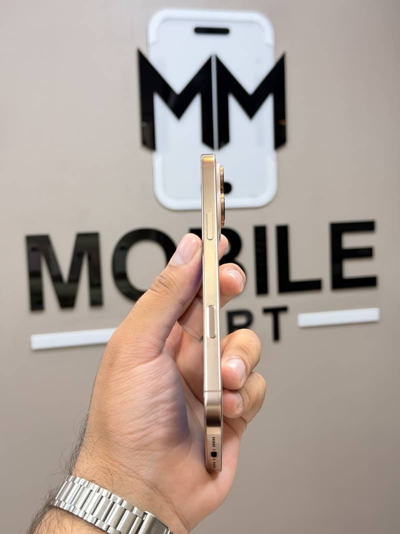 iPhone 16 Pro Max 7