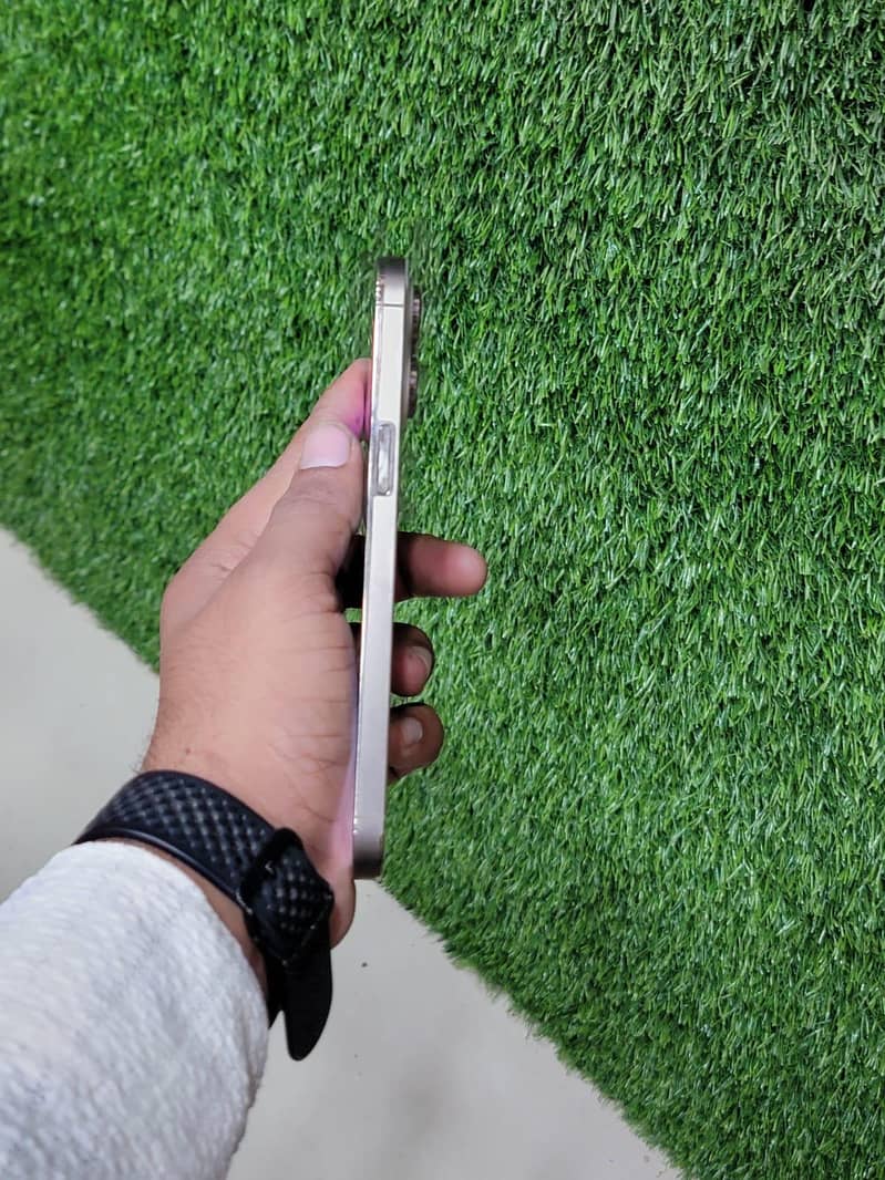 Apple iPhone 14 Pro Max 5