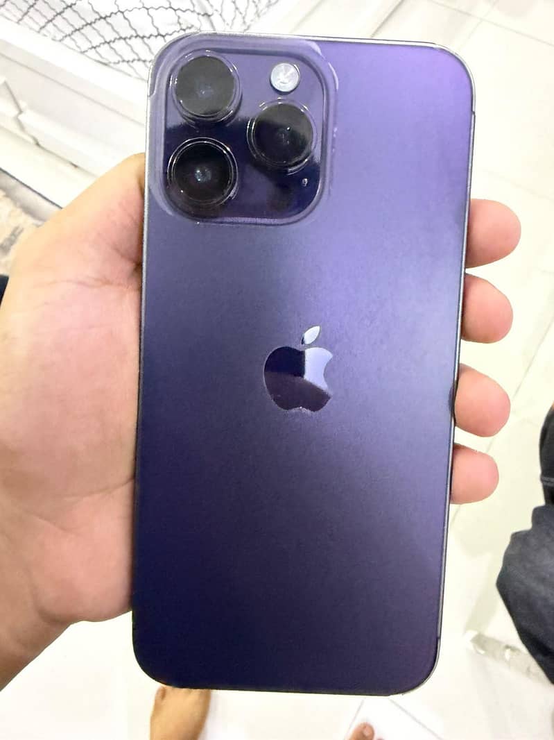 Apple iPhone 14 Pro Max 0