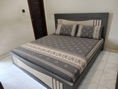 Modern King Size Master Bed For Sale