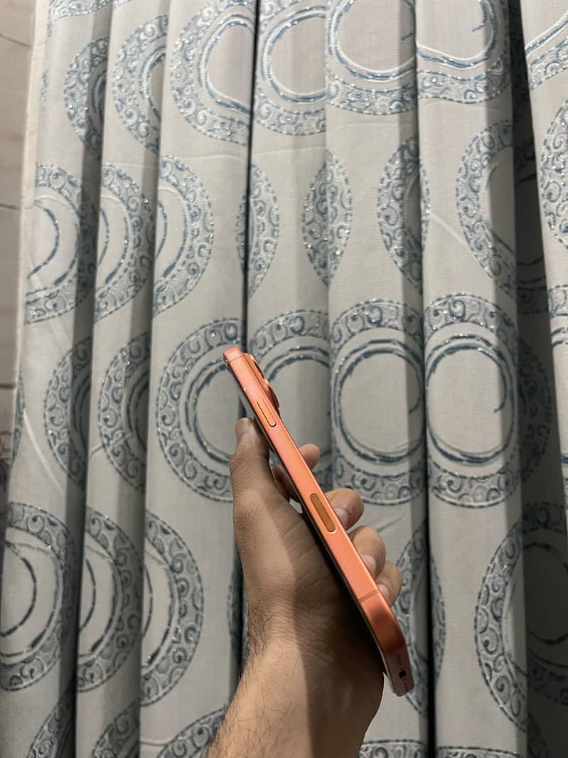 Apple iPhone 17 Pro Max 1