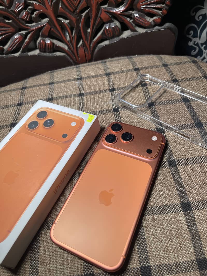 Apple iPhone 17 Pro Max 6