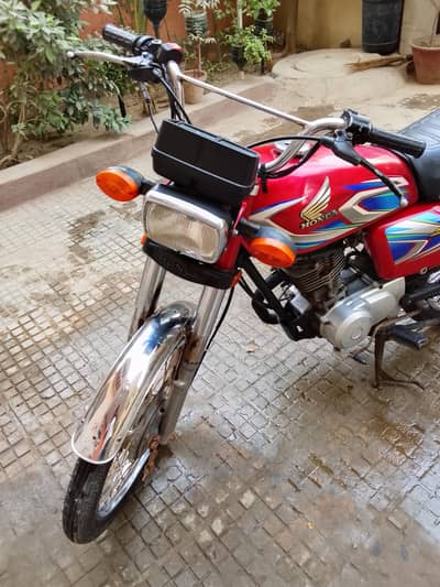 Honda CG 125 2022 Model for Sale – Karachi Number