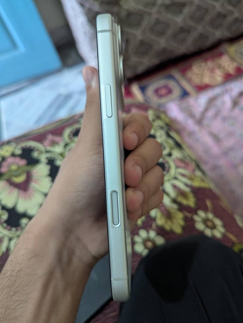Apple iPhone 17 Pro Max 5
