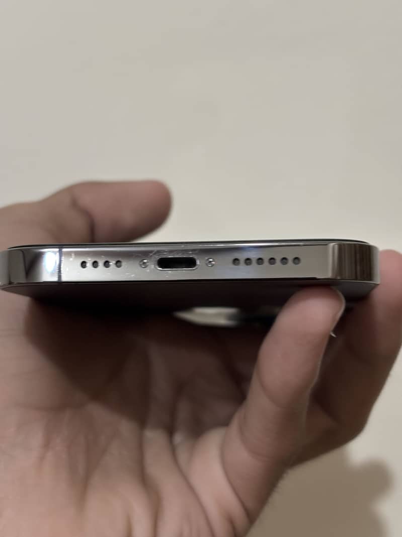 iPhone 13 Pro Max ( Non Active Sims ) 4
