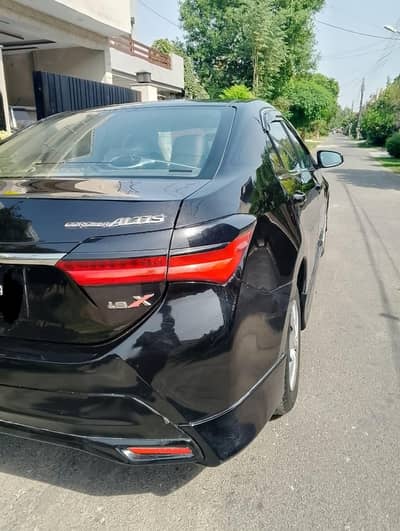 Toyota Corolla GLI 2017 New Shape Manual