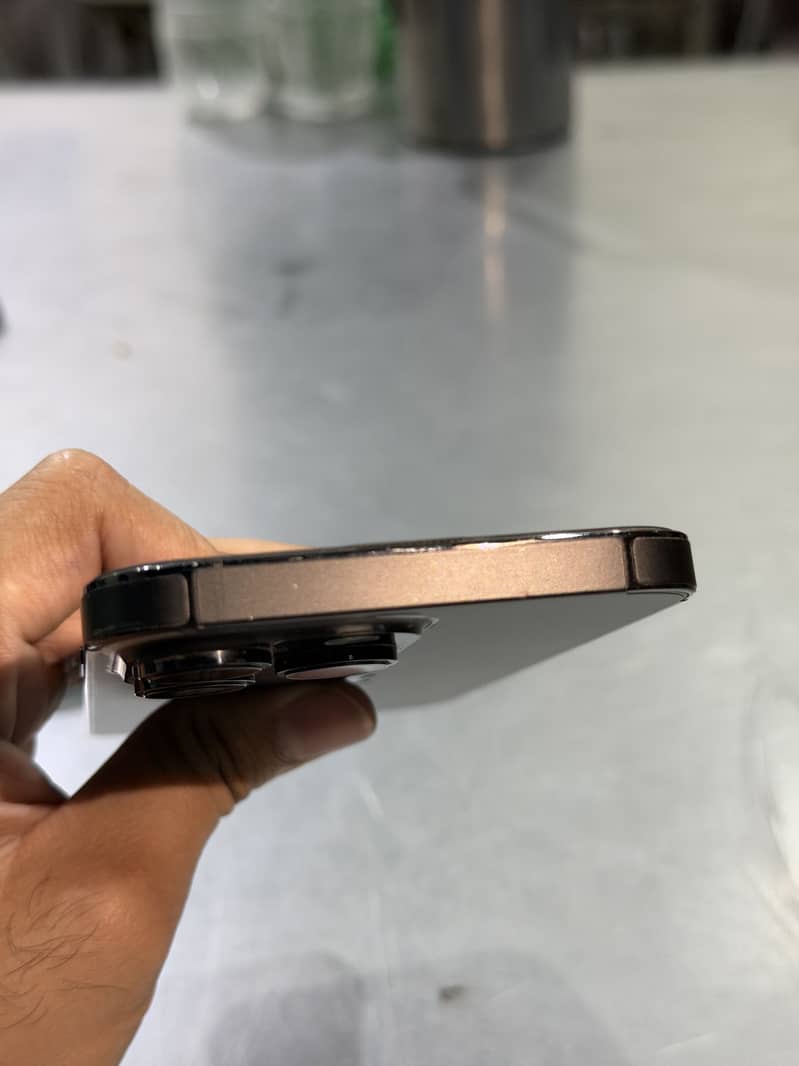 Apple iPhone 14 Pro Max 3