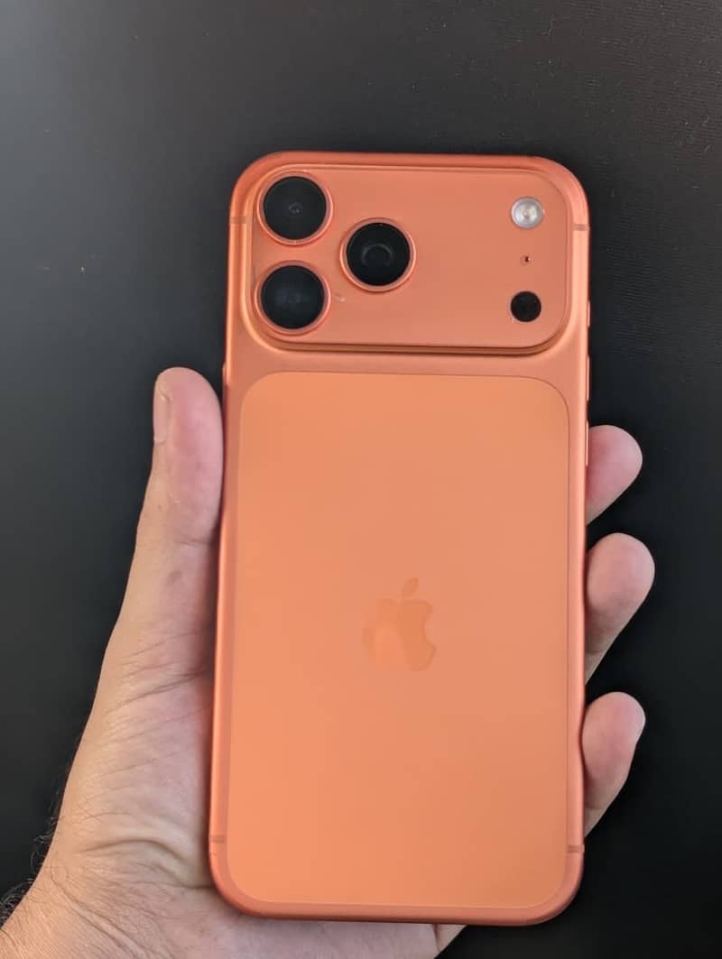 Apple iPhone 17 Pro Max 3