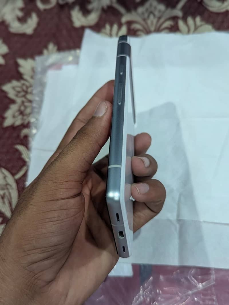 Google Pixel 7a 3