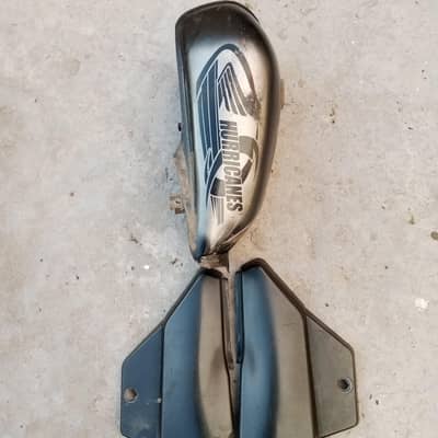 Honda / 70cc Motorcycle Fuel Tank and Side Covers for Sale (Used)