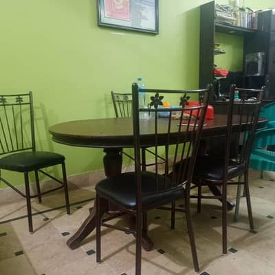 Interwood Dining Table (4) Sitter