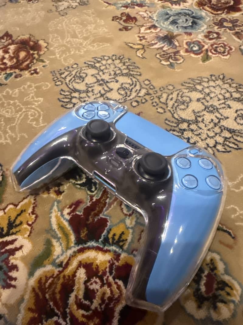 PS5 Disk 2 controller 1 bule controller and 1 white controller 1