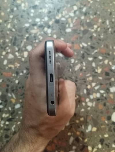 Tecno Spark Go 2
