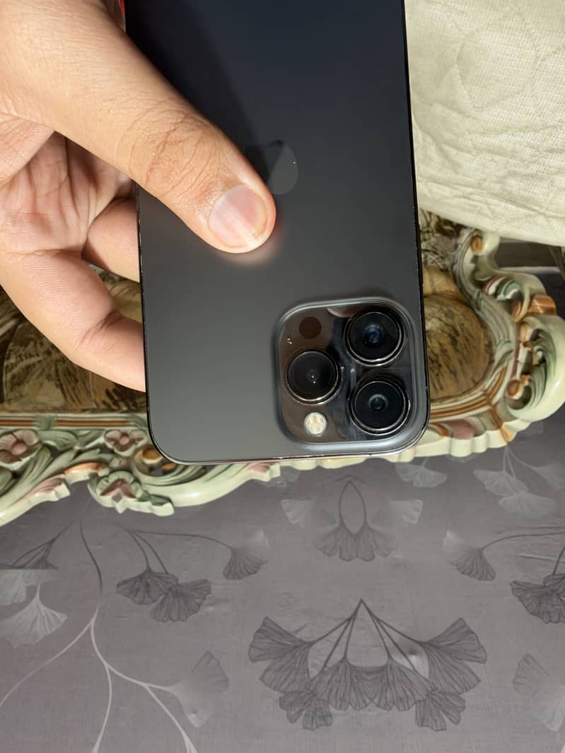 Apple iPhone 13 Pro Max 5