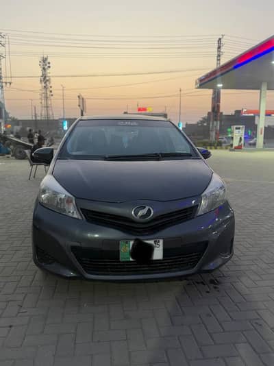 Toyota Vitz 2013