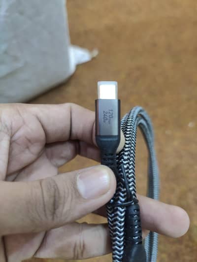 Thunderbolt 5 Type-C to Type-C Fast Charging