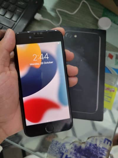 Apple iPhone 7