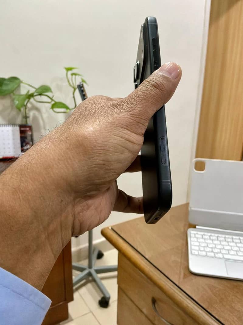 Apple iPhone 18 Pro Max 4