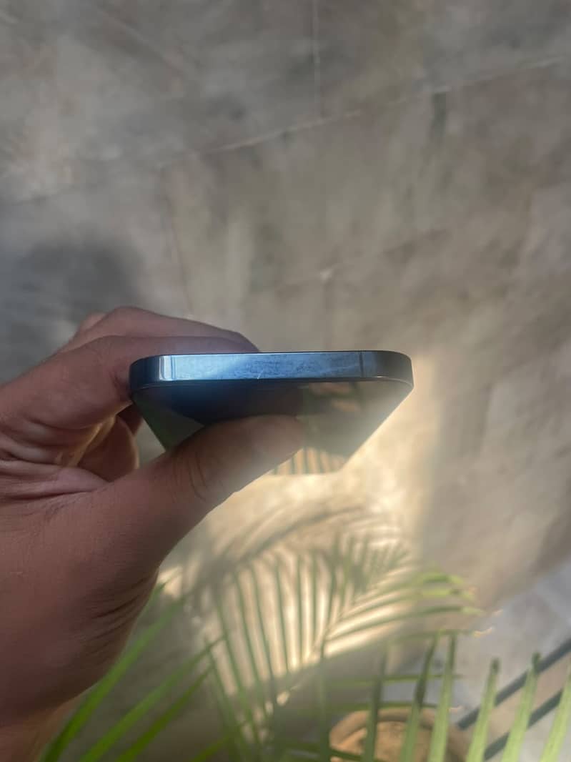 Apple iPhone 12 Pro 1