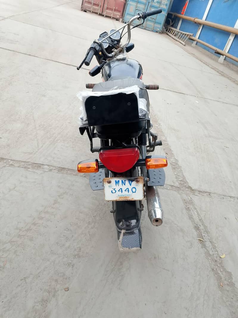 Honda CD70 7
