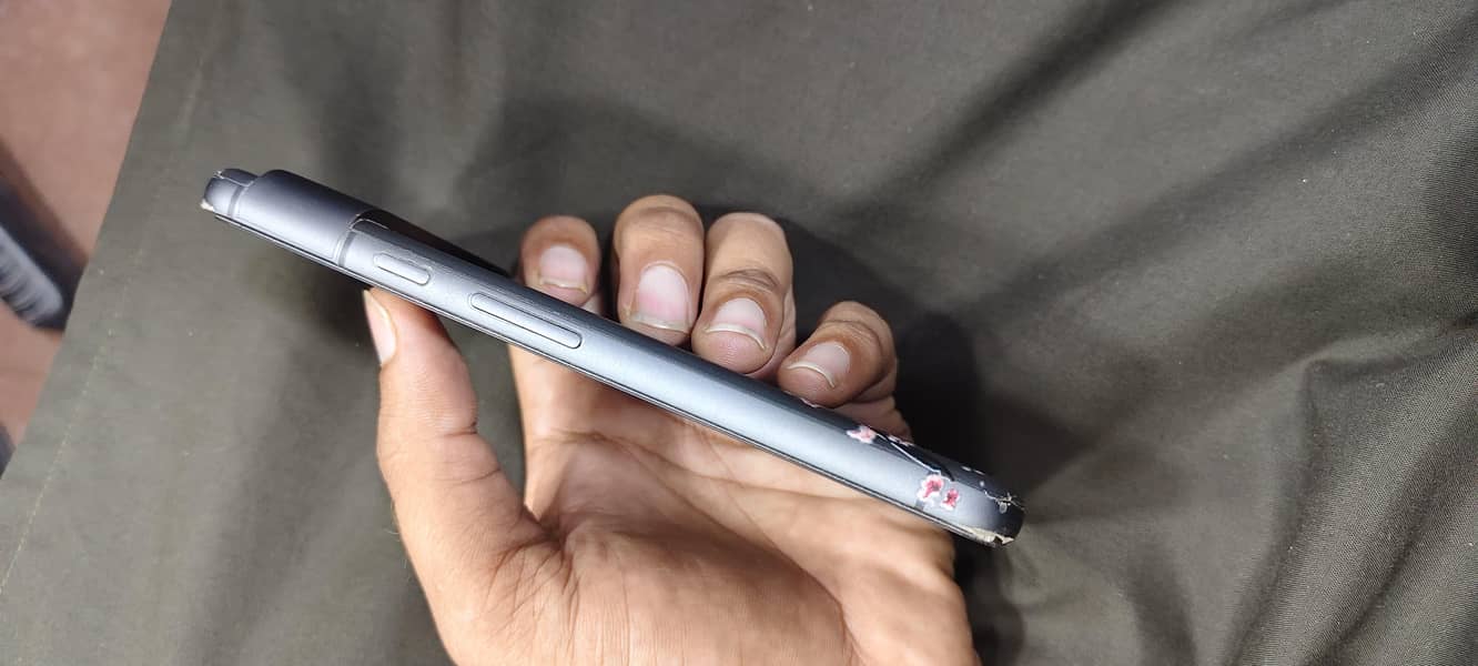 Google pixel 8 5